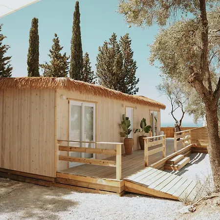 Luxury Boutique Jacuzzi Camping Maro